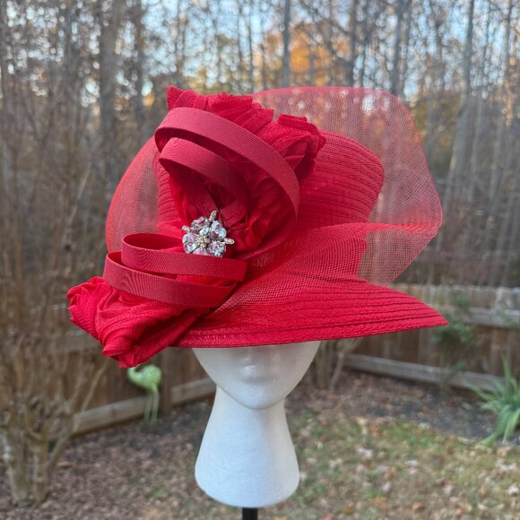 FESTIVE &VIBRANT RED HAT! - Picture 5 of 11